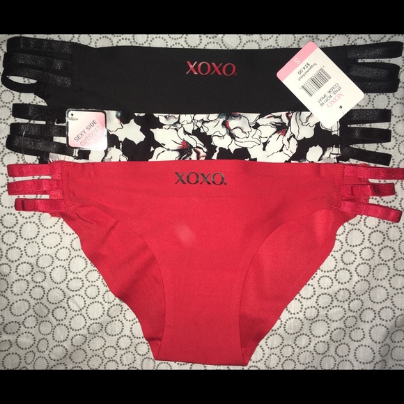 XOXO Intimates & Sleepwear Seamless Xoxo Panties 3 Pack Black White